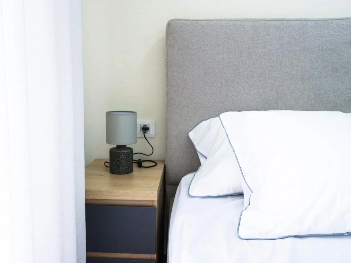 Luxury Apt In Mangalem21 Complex Wifi,Ac 地拉那 公寓